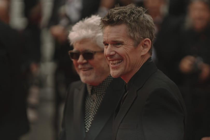 Ethan Hawke szexjelenetben rendezte a lányát, de szerintük ebben semmi furcsa nem volt