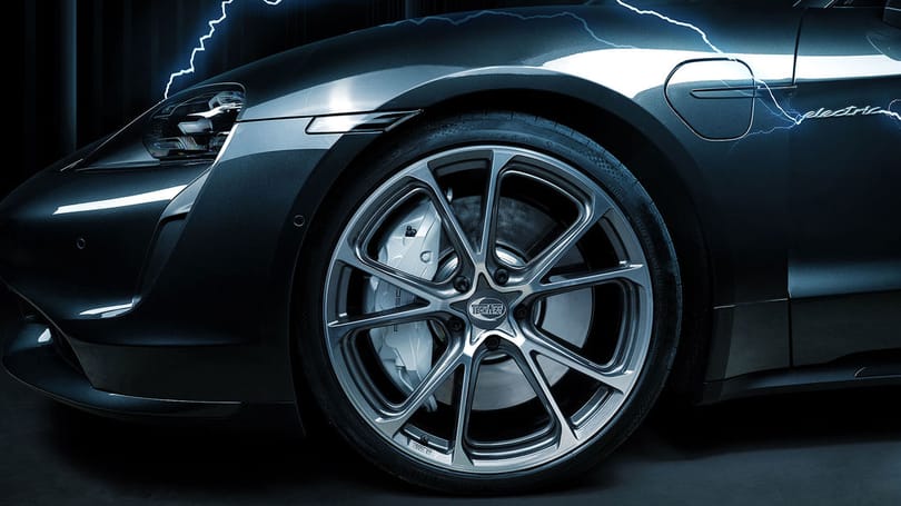 Még nem gyakori, de már a Porsche Taycant is tuningolják