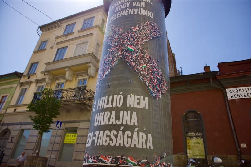 Új plakátkampányt indított a kormány, még mindig Ukrajna uniós csatlakozása a téma - képek