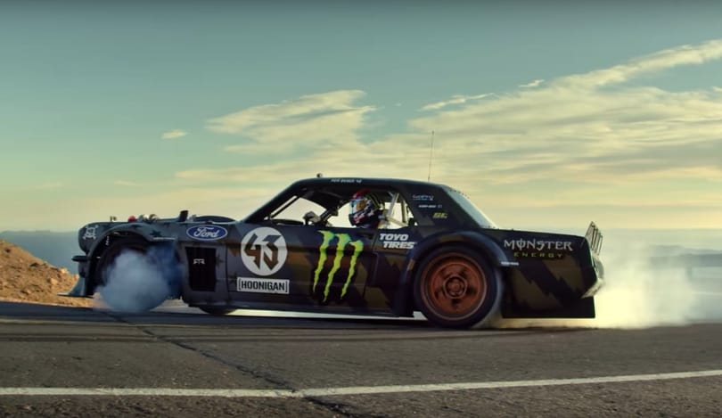 Így gyűri Ken Block az 1400 lóerős Mustangot – videó
