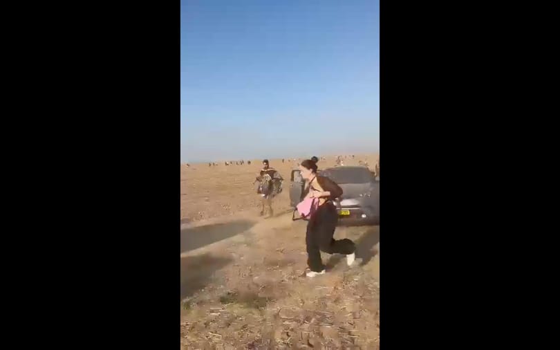 Videókon a Hamász terroristáinak pusztítása, egy zenei fesztiválon is tüzet nyitottak 