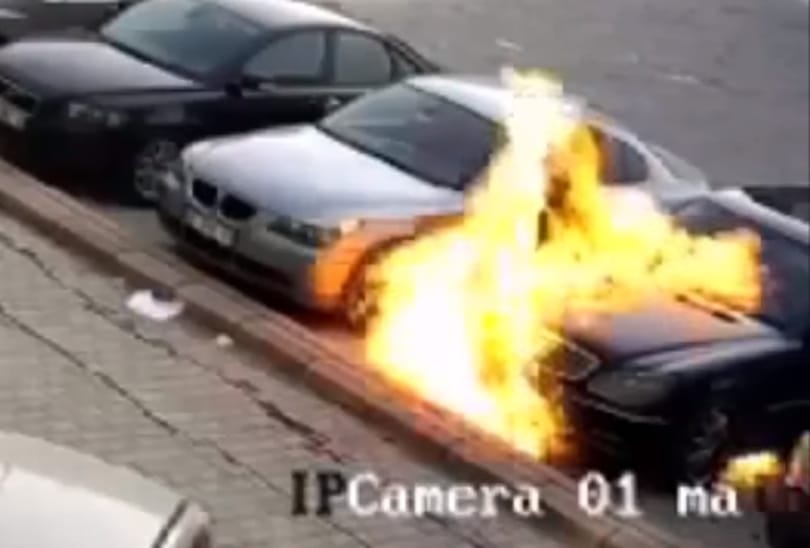 A hűtlenségnek most egy Mercedes itta meg a levét
