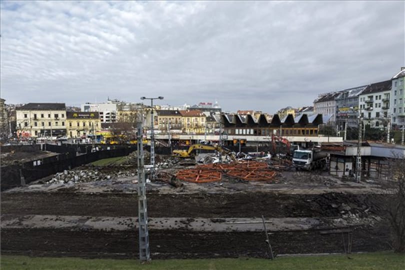 Napi Kalef: itt követheti, hogyan újul meg a Széll Kálmán tér