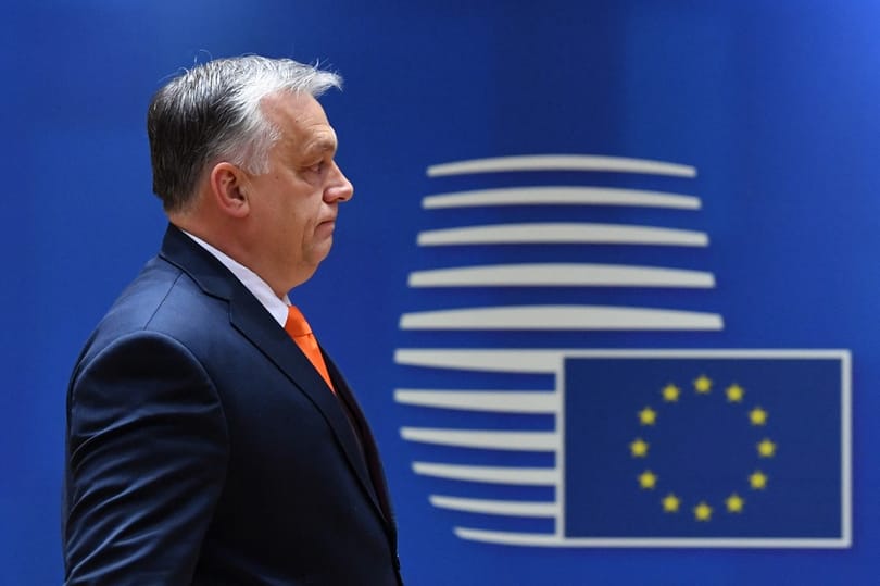 Guardian: Ki kell végre mondani, hogy Orbán Viktor blöfföl az EU-val folytatott vitáiban
