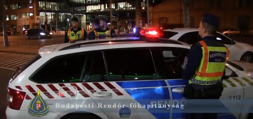 Illegális éjszakai gyorsulási versenyen razziáztak a rendőrök Budapesten