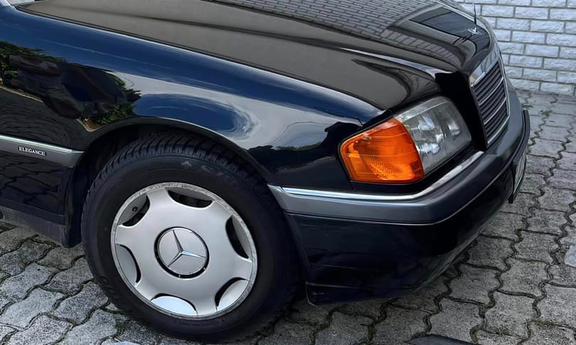 Kuncze rendelte, Horn és Áder használta ezt a most felbukkant régi Mercedest