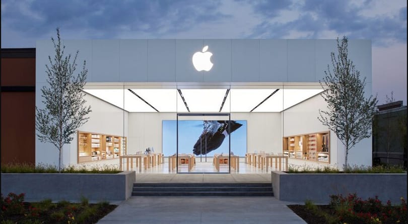 Százmillió dollárt oszt szét az Apple: pénzeső jön az amerikai programozókra