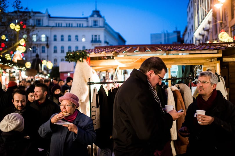 Miért jó fagyban, tömegben egy forralt boron cuppogni?