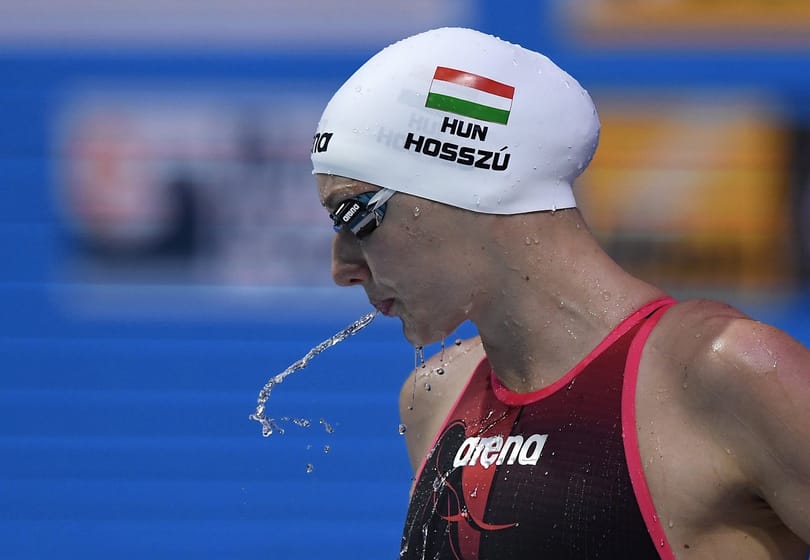 Hosszú Katinka belehányt a medencébe