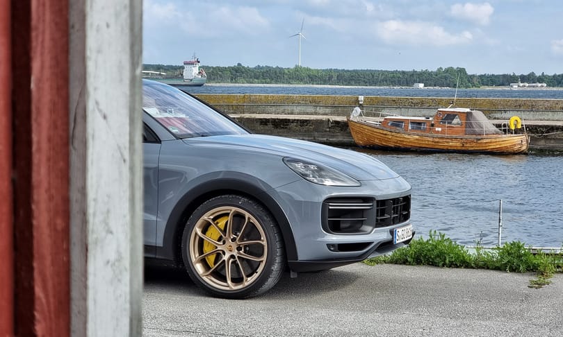 Új rekordon a Porsche eladások, tarol a Cayenne SUV