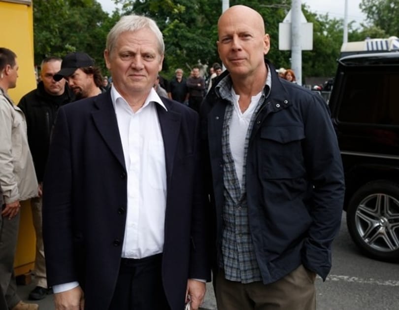 Bruce Willis 155 milliót hoz Budapestnek