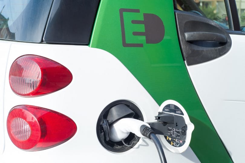 Cégként venne elektromos autót? Üljön a gép elé hétfőhöz egy hétre reggel nyolckor!