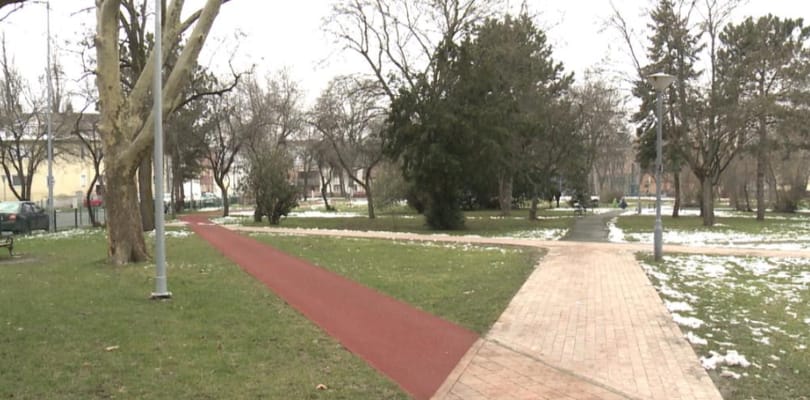 Meztelen emberek kergettek meg egy hazafelé tartó fiút Győrben