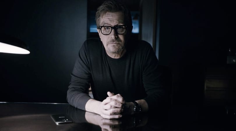 Besokallt Gary Oldman: néhány éve még mobilos reklámarc volt, most mindenkinek üzent valamit a telefonokról