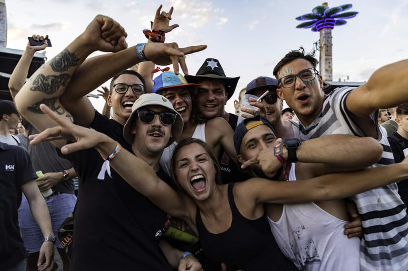 Szabadulna Zamárdi a Balaton Sound fesztiváltól, evezős buli lehet helyette