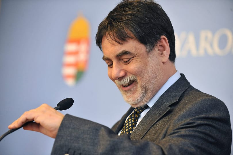 Elemzők: jól beszélt Fellegi, de most a kormány gesztusain a sor