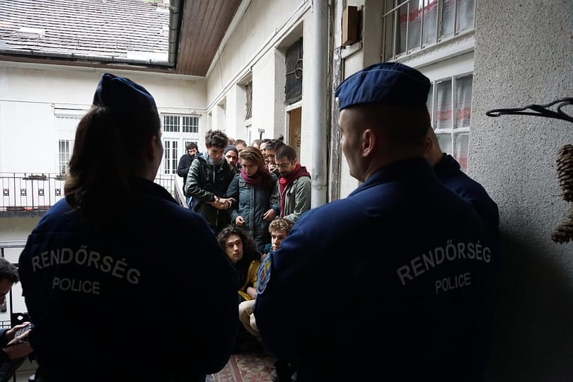 Anyai örökségből kilakoltatás