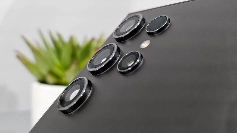 Hivatalos: január 22-én mutatja be a Samsung a legújabb csúcsmobiljait