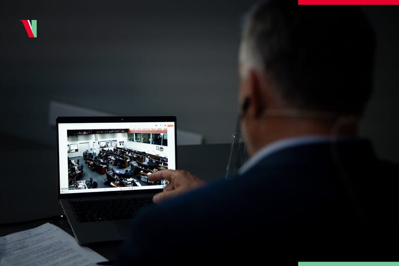 A magyar űrközpontból jelentkezett be Orbán