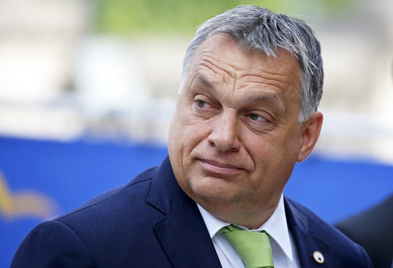 Fotó: Propagandaplakátokból rakták össze Orbán új portréját
