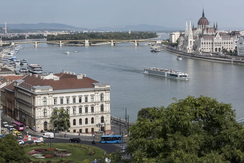 Nem akármilyen épületet bérelne a kormány az orosz vezetésű banknak