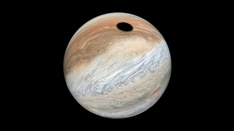 Nyugalom, nem kilyukadt a Jupiter, más okolható a fekete “pöttyért”