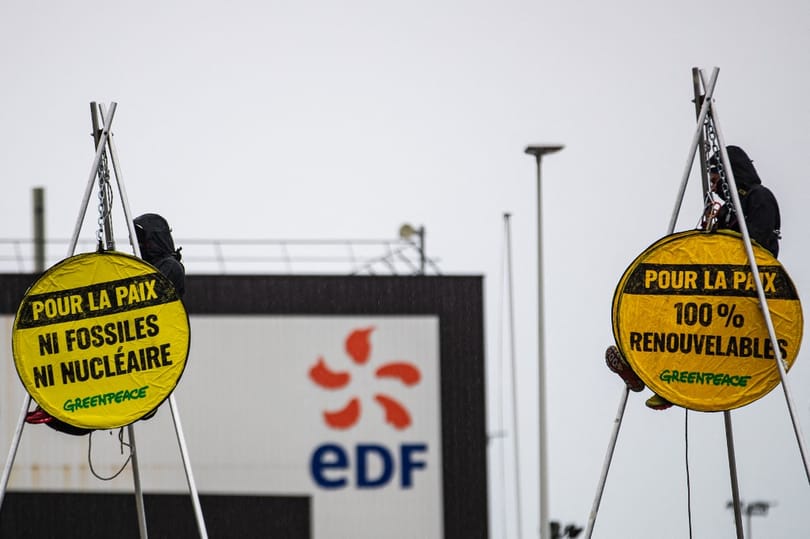 Greenpeace-aktivisták hatoltak be egy franciaországi atomerőműbe