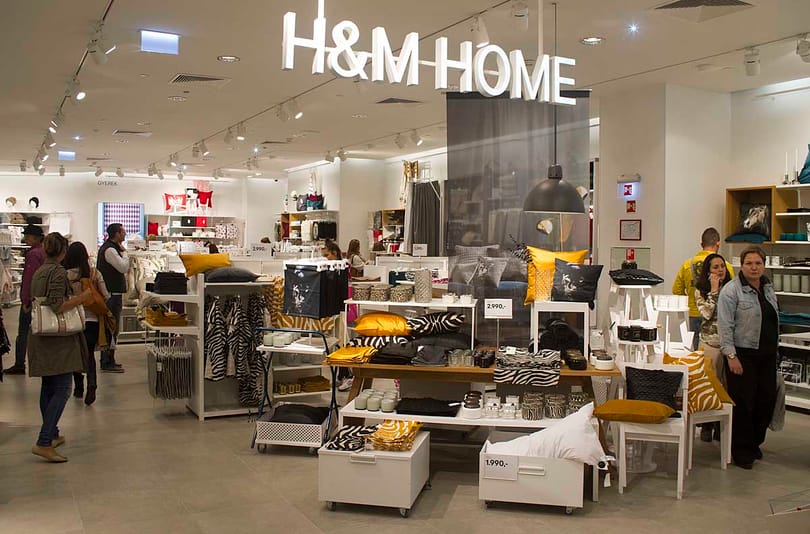 H&M Home: párnahuzatban király