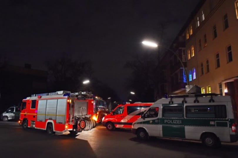 Az ablakon ugráltak ki az emberek, amikor kigyulladt egy társasház Németországban