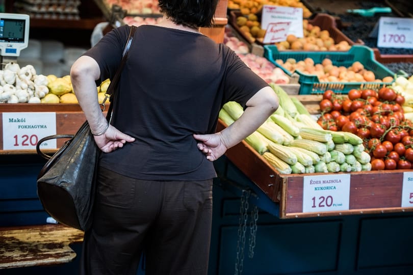 Visszaesett márciusban a boltok forgalma