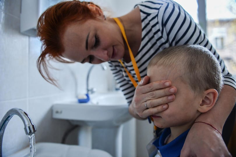 Még mindig több mint 22 ezer gyerek él család nélkül