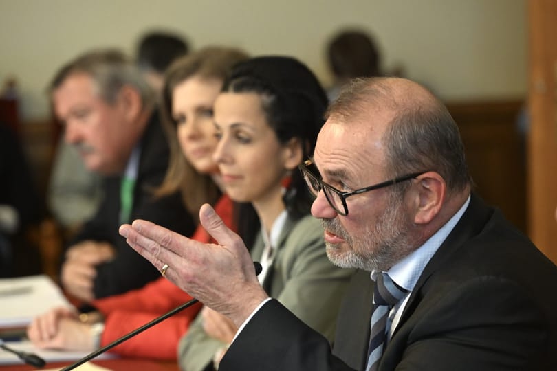 Fix árplafonja biztos nem lesz a benzinnek az energiaügyi miniszter szerint