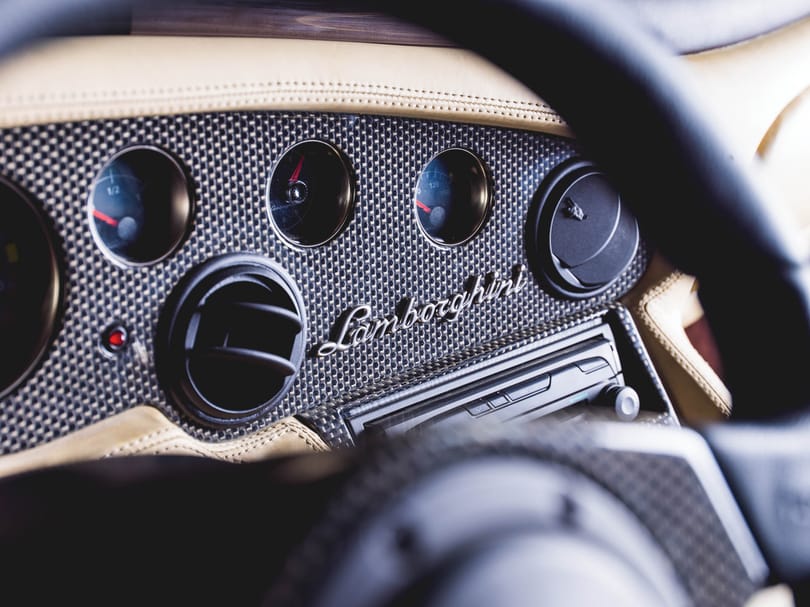 Elárverezik ezt a patika állapotú Lamborghinit, alig 22 km van benne