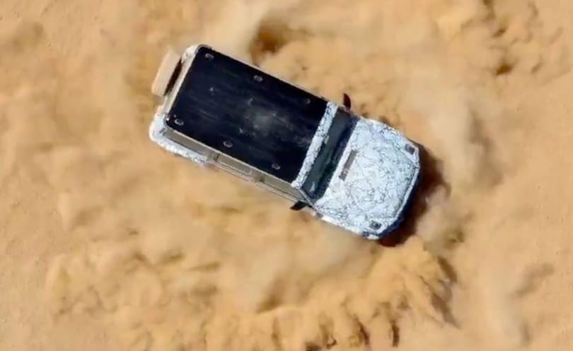 Az elektromos Mercedes G-osztály is tudja a tankos, egy helyben megfordulást