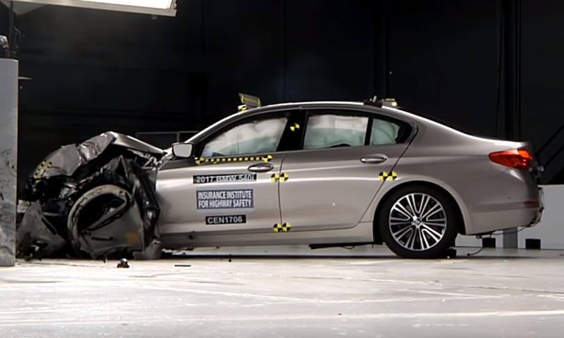 Kénytelenek leállni a BMW-gyárak