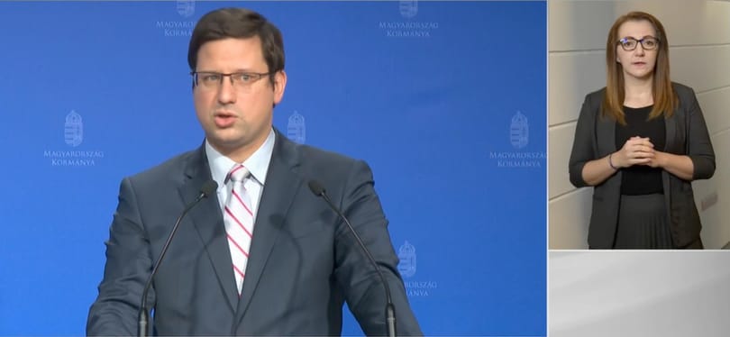 Gulyás: Jön a zárt téri maszkviselés, az egészségügyben kötelező lesz a harmadik oltás
