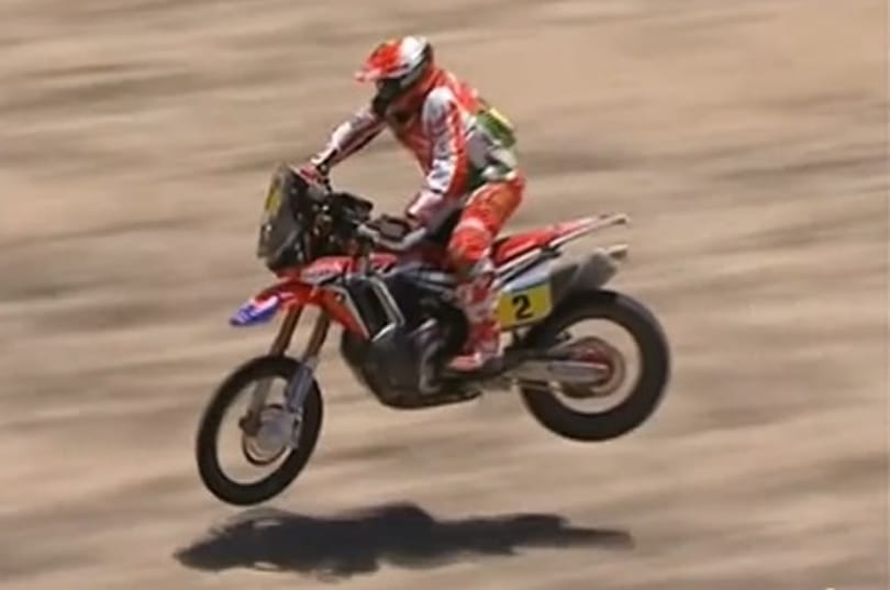 Íme az idei Dakar-rali egyik legnagyobb hőse – videó