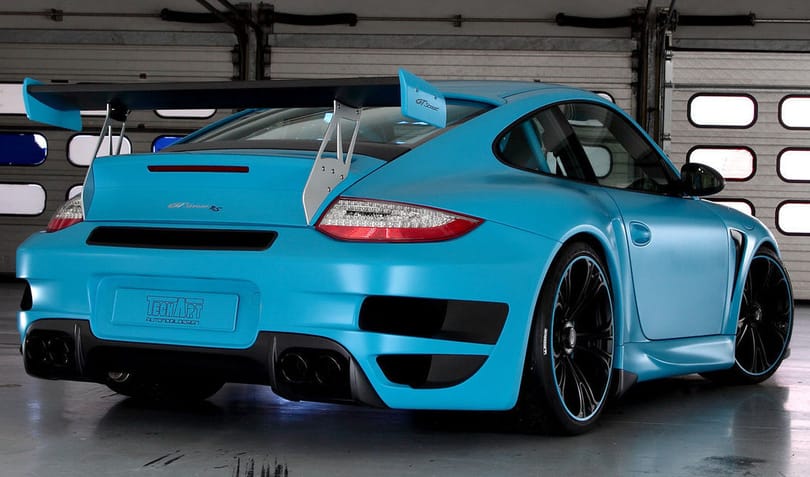700 lovas Porsche fenevad - fotó 