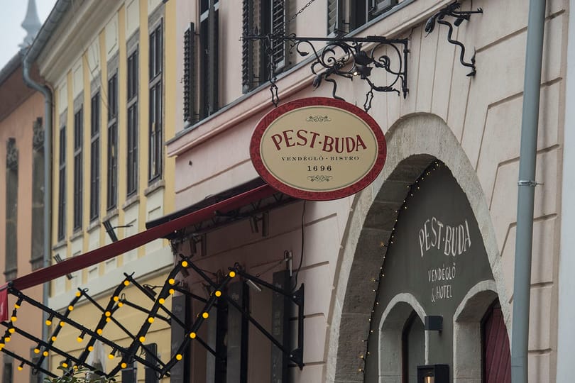 Zsidai bevette a Várat: bérlőként a Kapisztrán téren is ő az úr