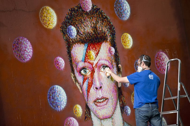 David Bowie-szobrot állítanak Angliában