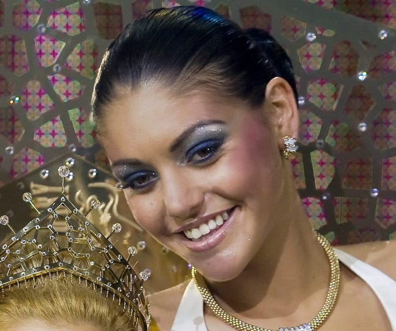 Három plasztikai műtéten esett át a Miss World-második magyar lány