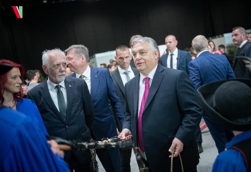 Tóta W.: Kapitány úr, ha felül a gálya