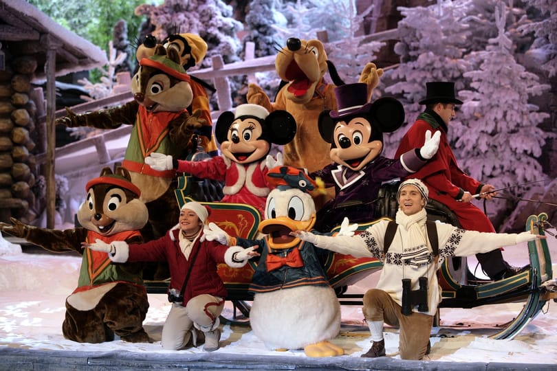 28 ezer dolgozót küld el a Disney
