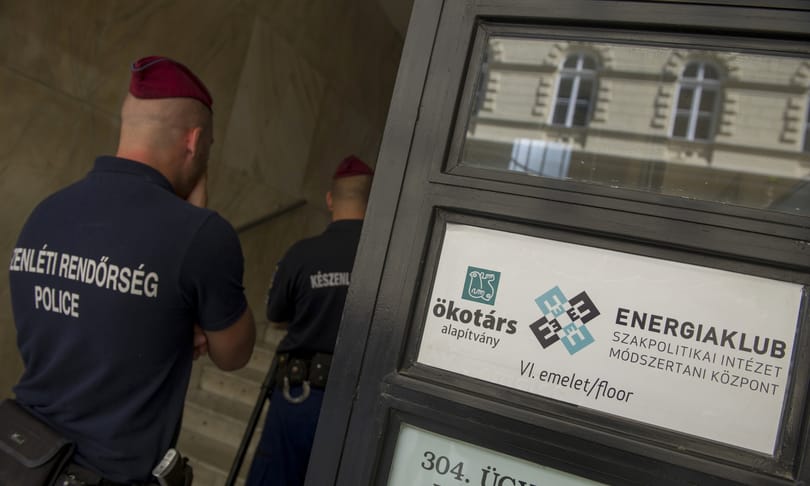 800 munkaóra, 700 ezer forint költség az ára a kormány civilzaklatásának a Krétakörnél