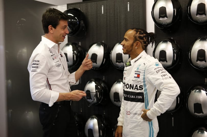 100 millió fontos szerződés után hagyja ott Hamilton a Mercedest, Toto Wolff mégse haragszik