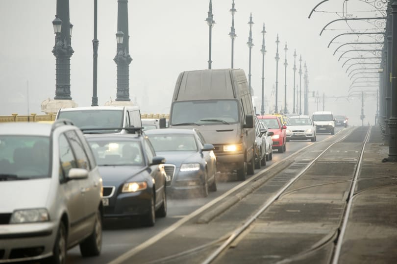 Közel 170 ezer autót érint a szmogriadó