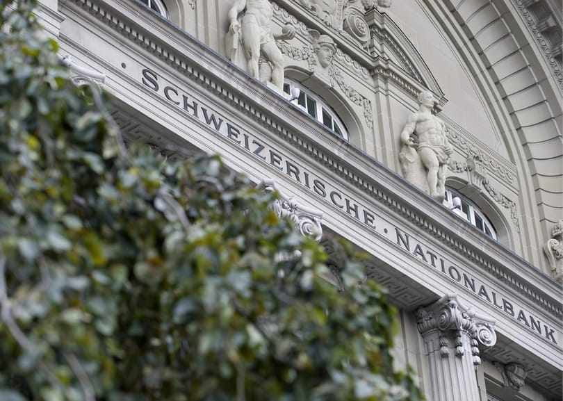 Ismét gyengíti a frankot a svájci nemzeti bank