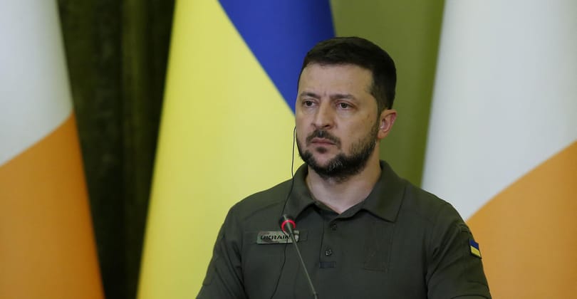 Zelenszkij: Kirakatpert rendeznének az oroszok Mariupol védőinek