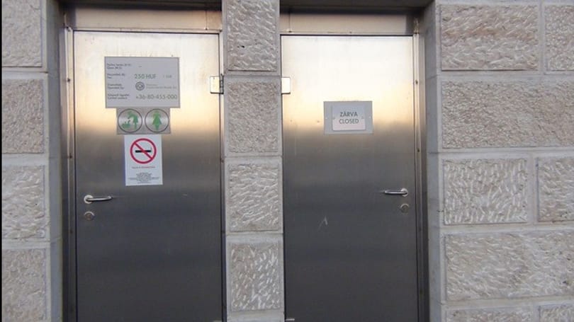 Két hétig működött a vizes vb-re épült nyilvános vécé