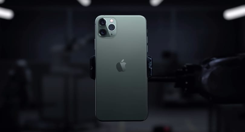 Megmagyarázta az Apple, miért figyeli az iPhone folyton, hogy hol van